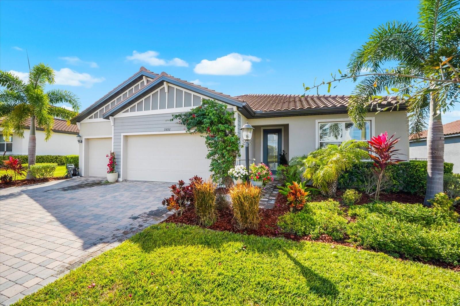 Image 4 of 85 For 13832 Green Hammock Place