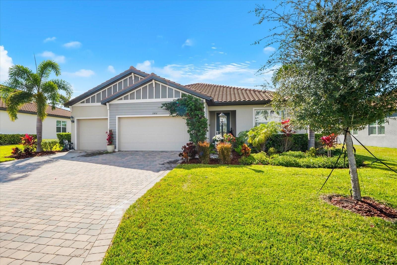 Image 5 of 85 For 13832 Green Hammock Place