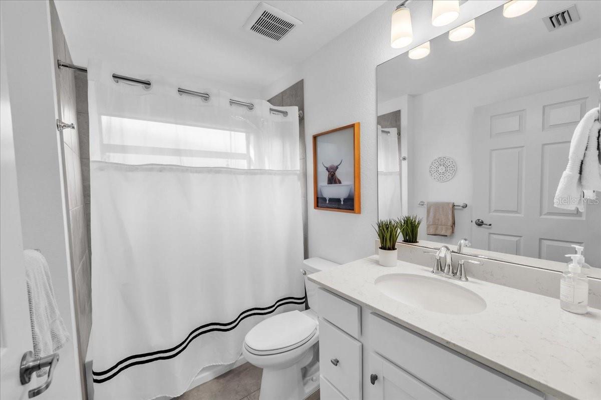 Image 13 of 74 For 5711 Palmer Circle 206