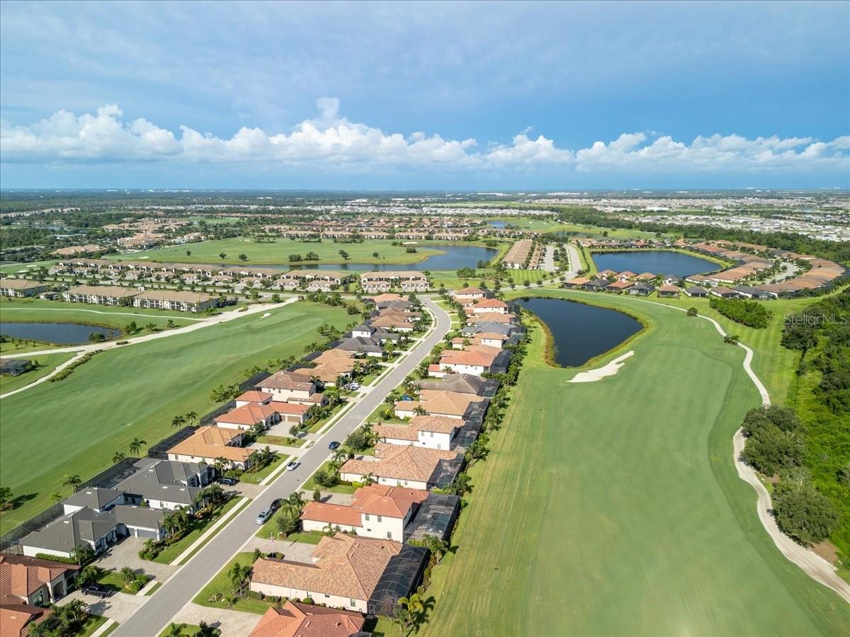 Image 35 of 74 For 5711 Palmer Circle 206