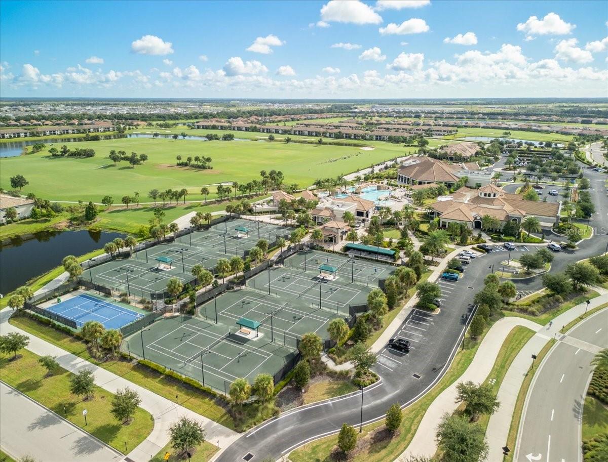 Image 39 of 74 For 5711 Palmer Circle 206