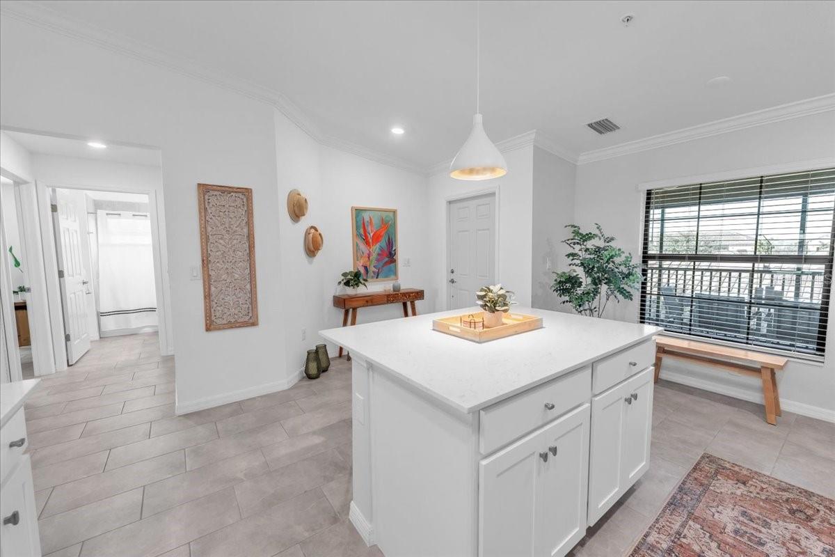 Image 7 of 74 For 5711 Palmer Circle 206