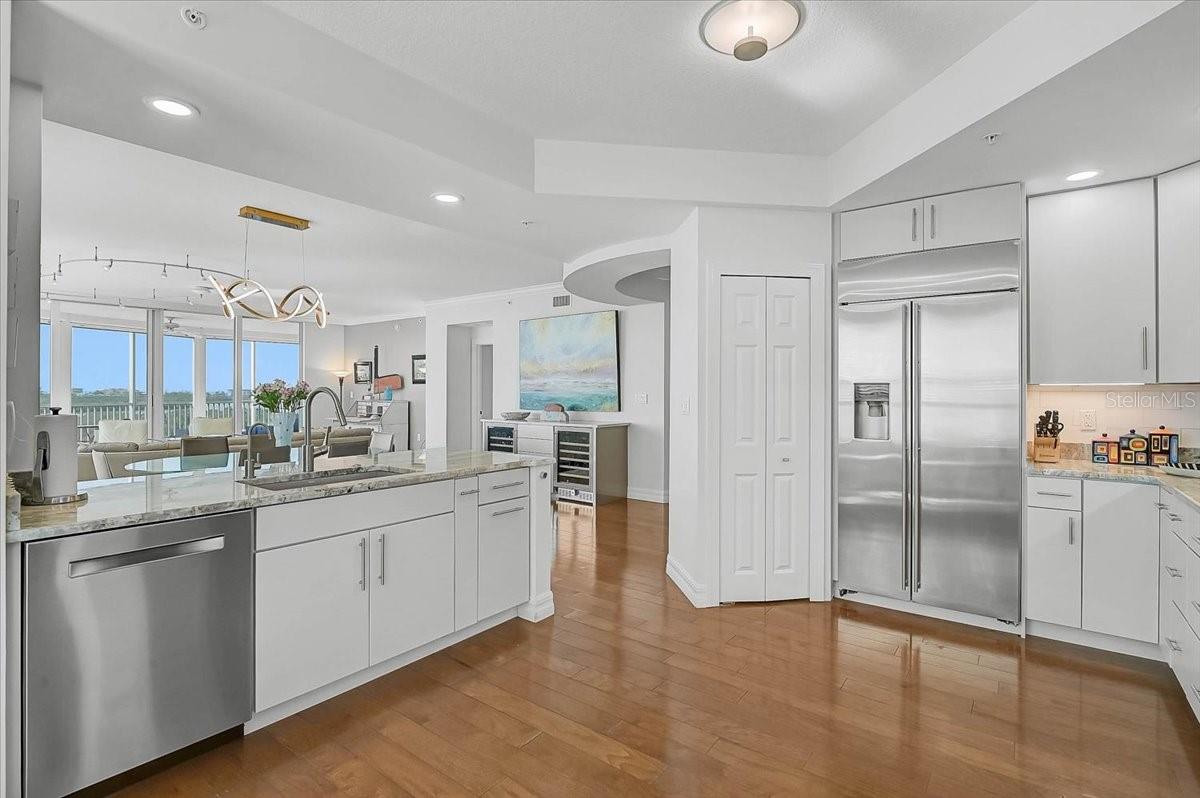 Image 12 of 63 For 409 Point Road 601