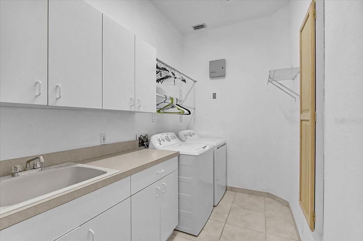 Image 30 of 47 For 4708 Sweetmeadow Circle