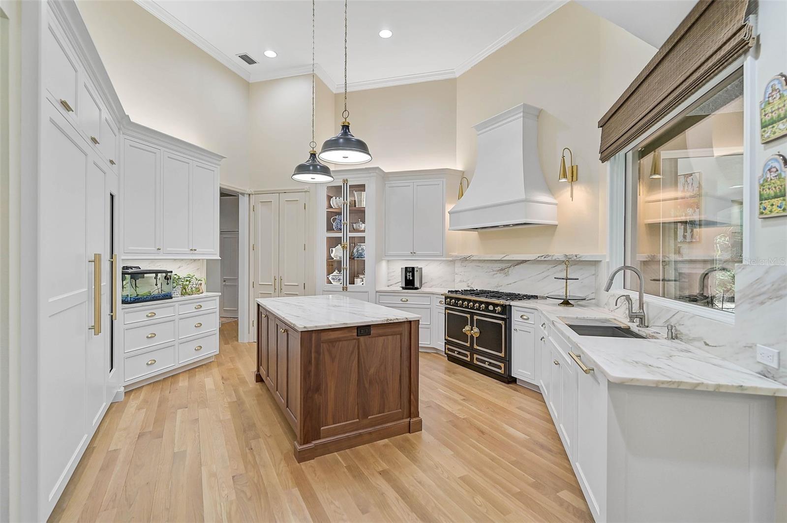 Image 3 of 73 For 662 Fernwalk Lane