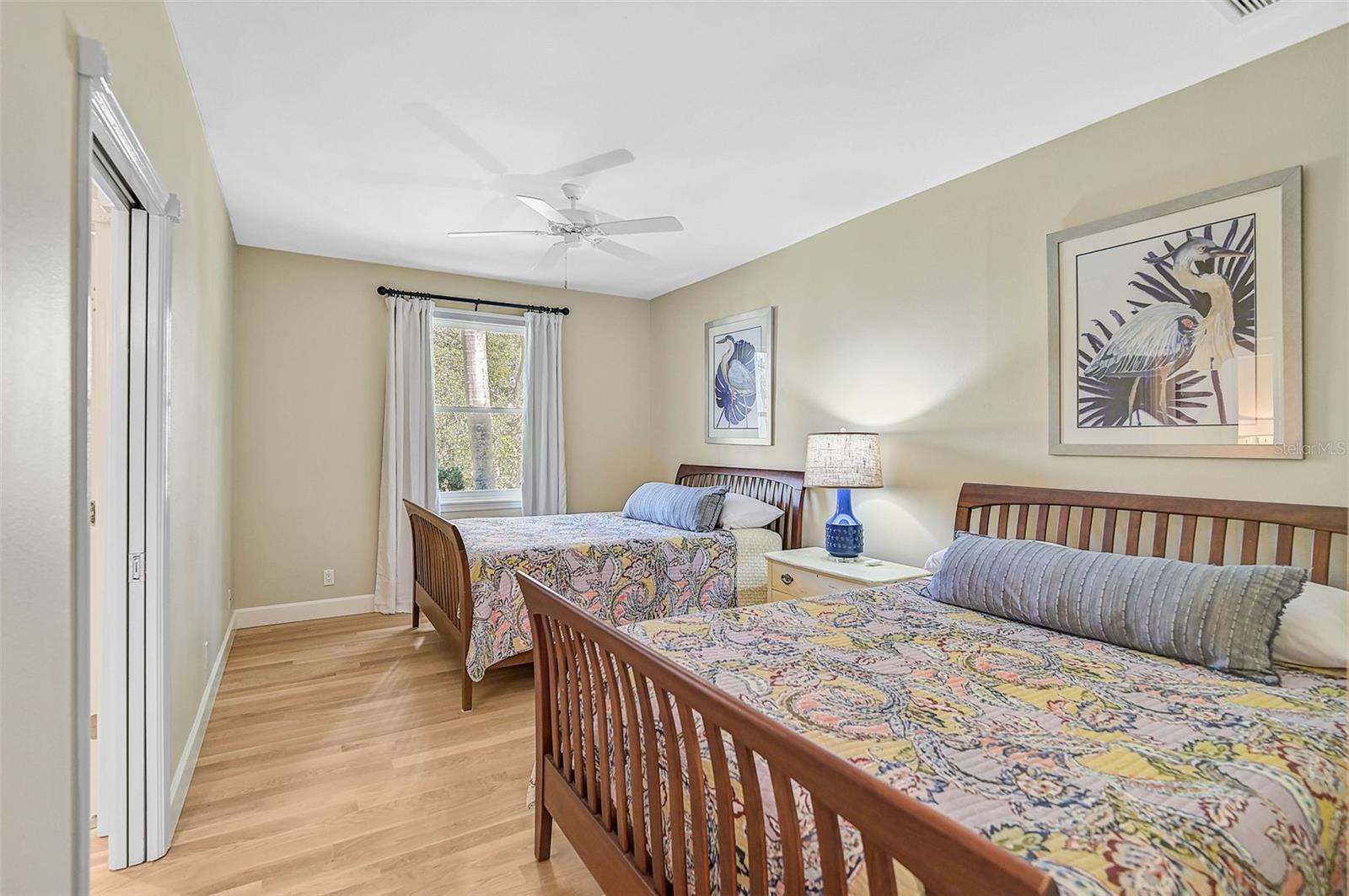 Image 31 of 73 For 662 Fernwalk Lane