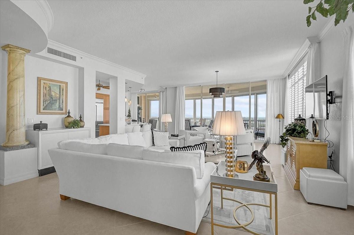 Listing photo id 8 for 401 Point Road 1001