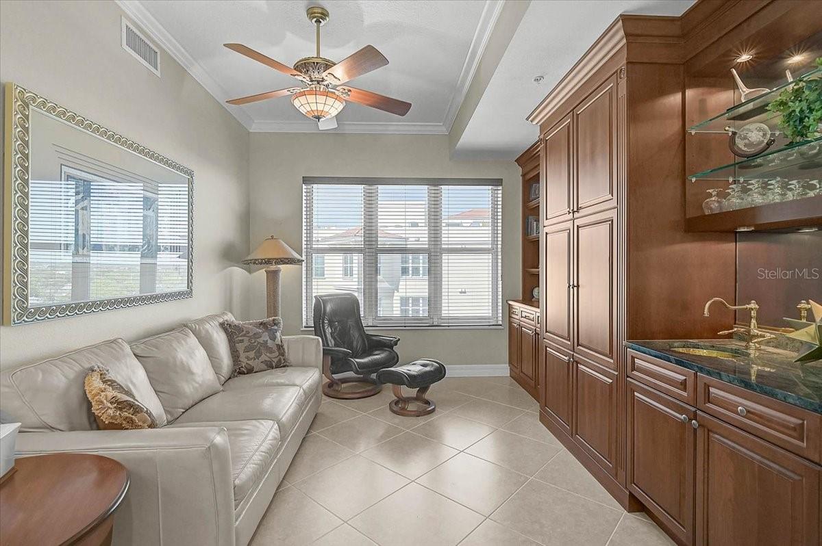 Listing photo id 19 for 401 Point Road 1001