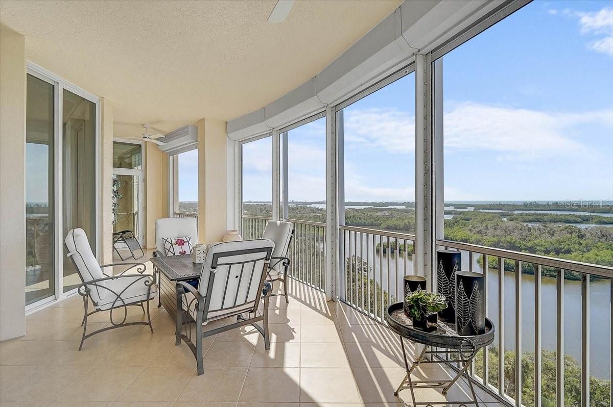 Listing photo id 29 for 401 Point Road 1001