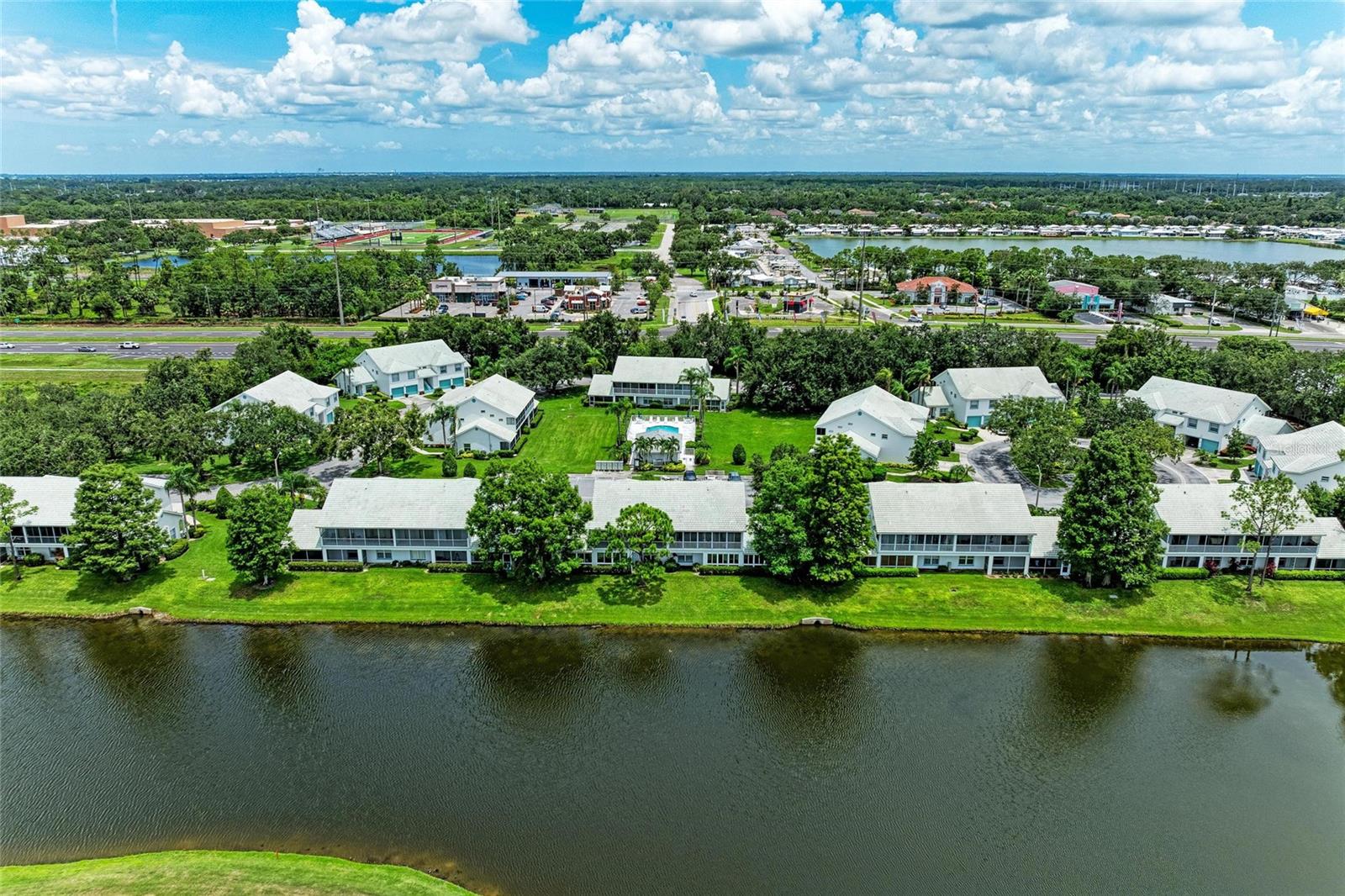 Image 6 of 42 For 6618 Pineview Terrace 6618