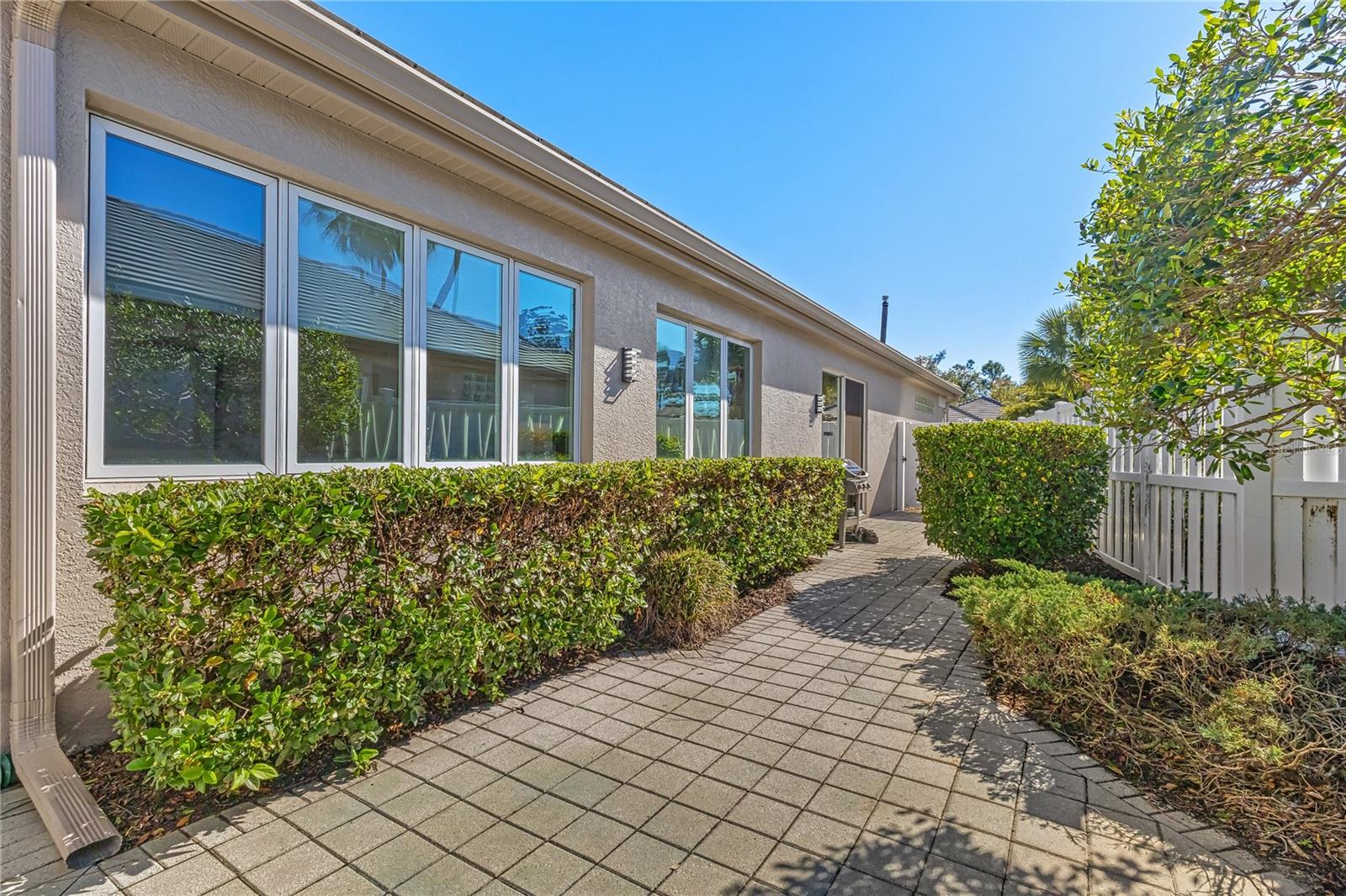 Image 33 of 80 For 8733 49th Terrace East