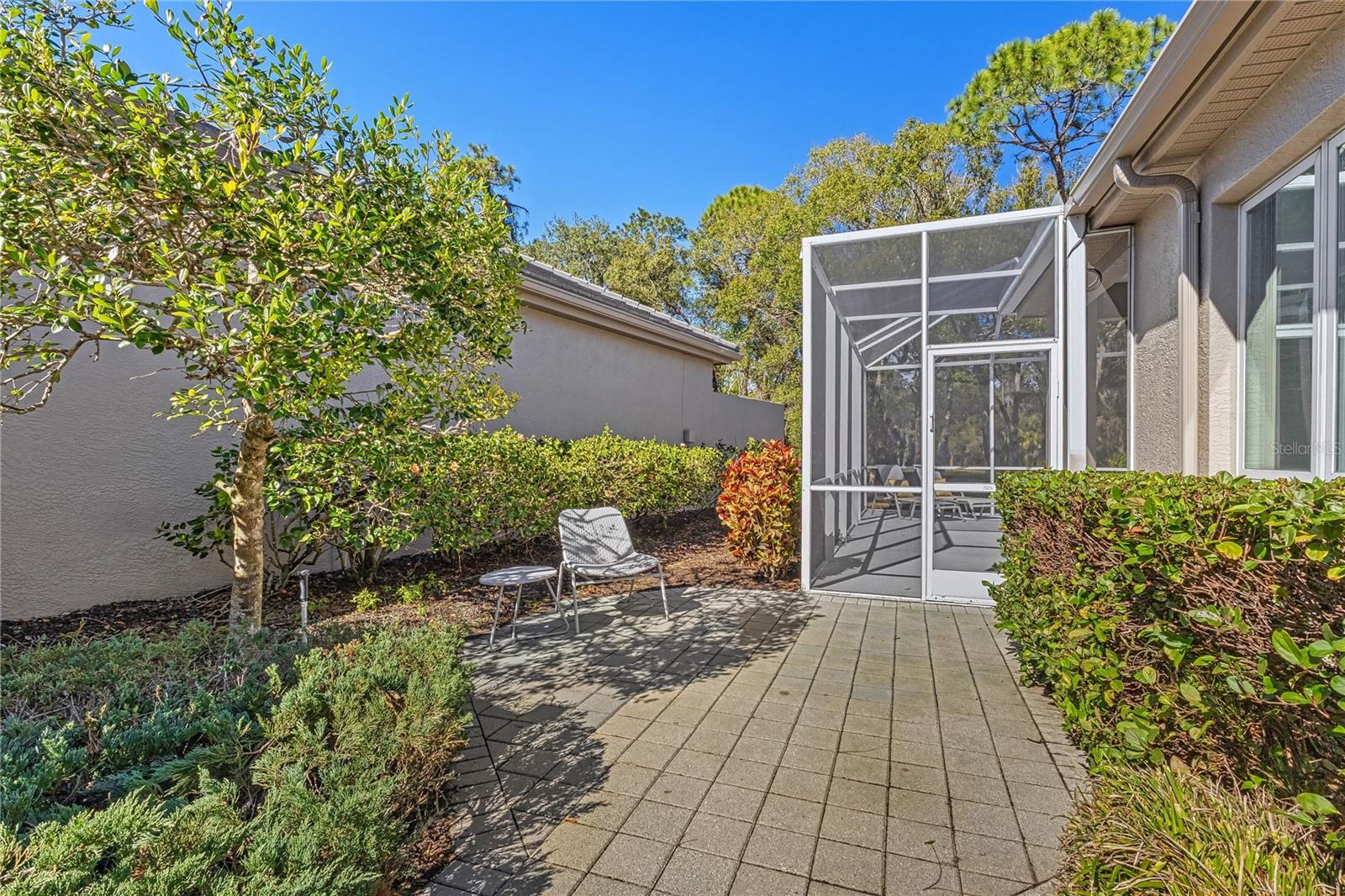 Image 34 of 80 For 8733 49th Terrace East