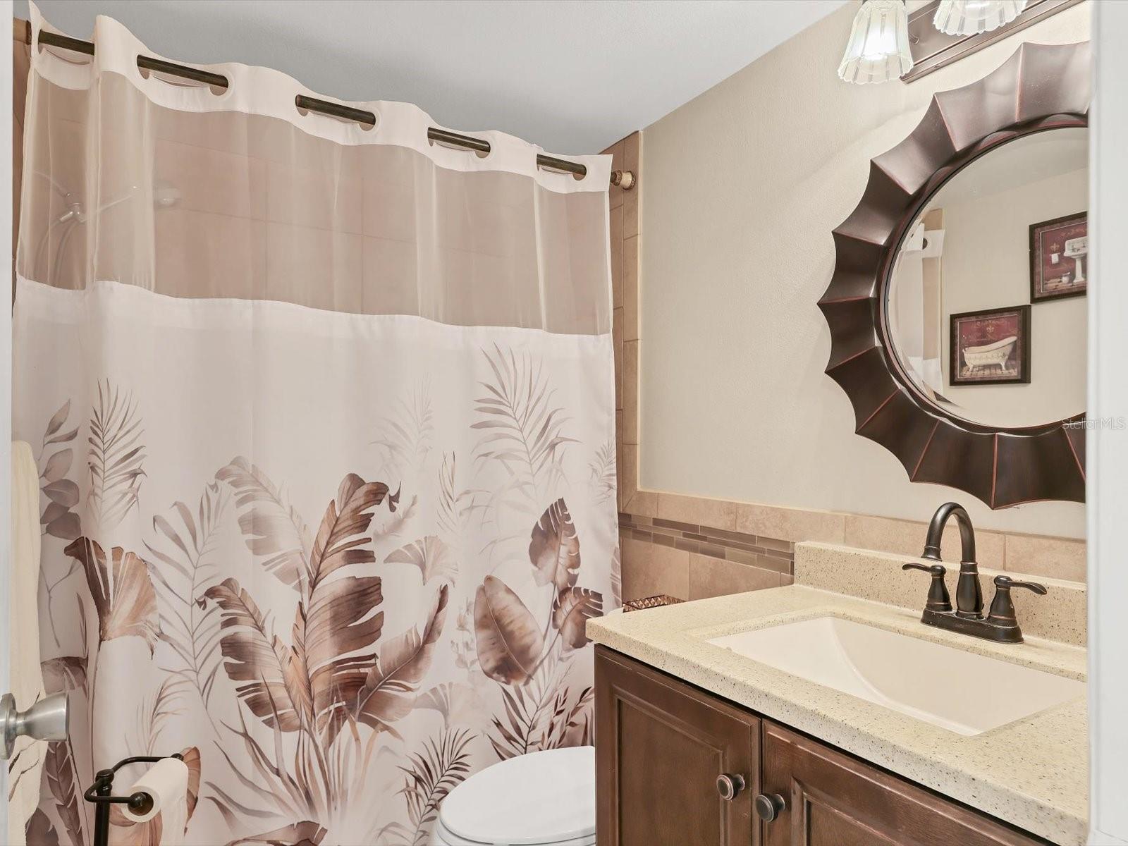 Image 20 of 47 For 1330 Glen Oaks Drive E 174d