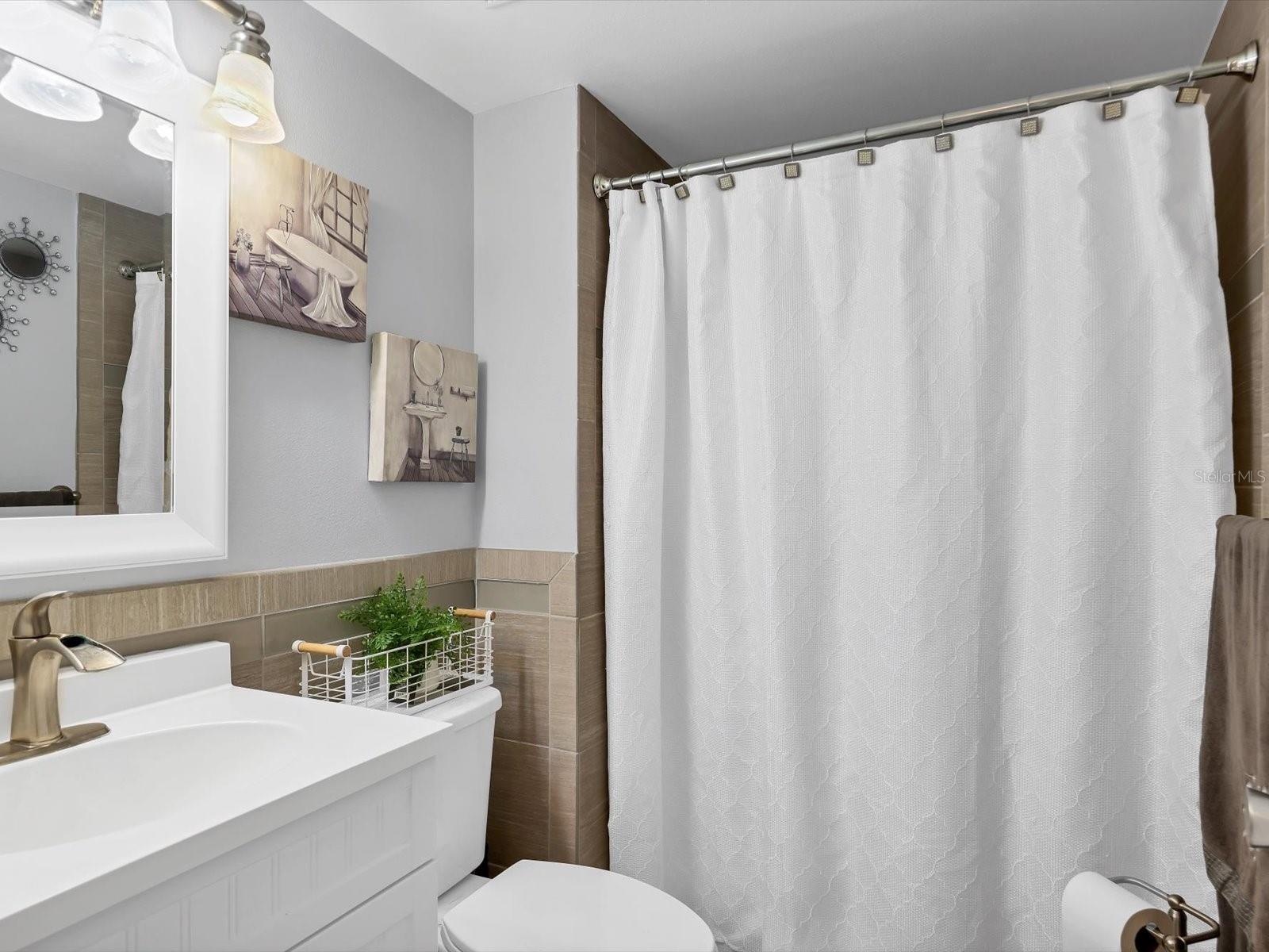 Image 21 of 47 For 1330 Glen Oaks Drive E 174d