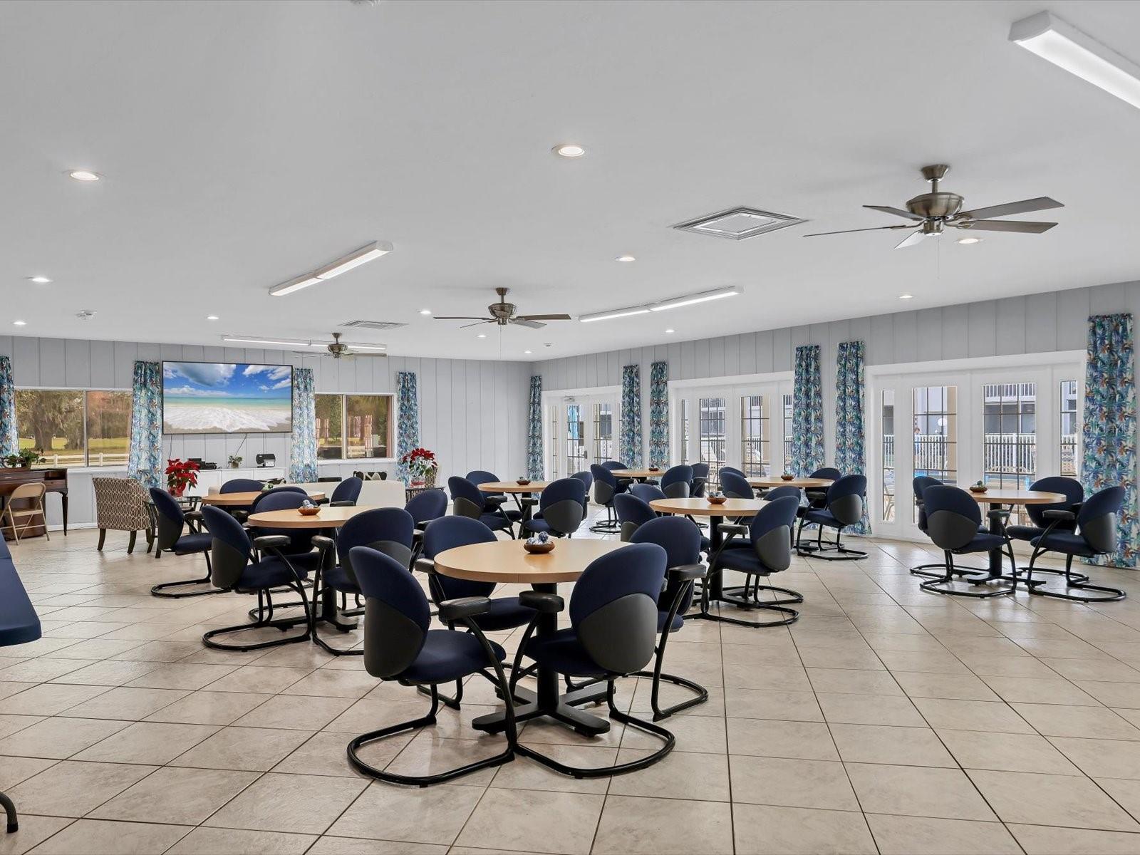 Image 31 of 47 For 1330 Glen Oaks Drive E 174d