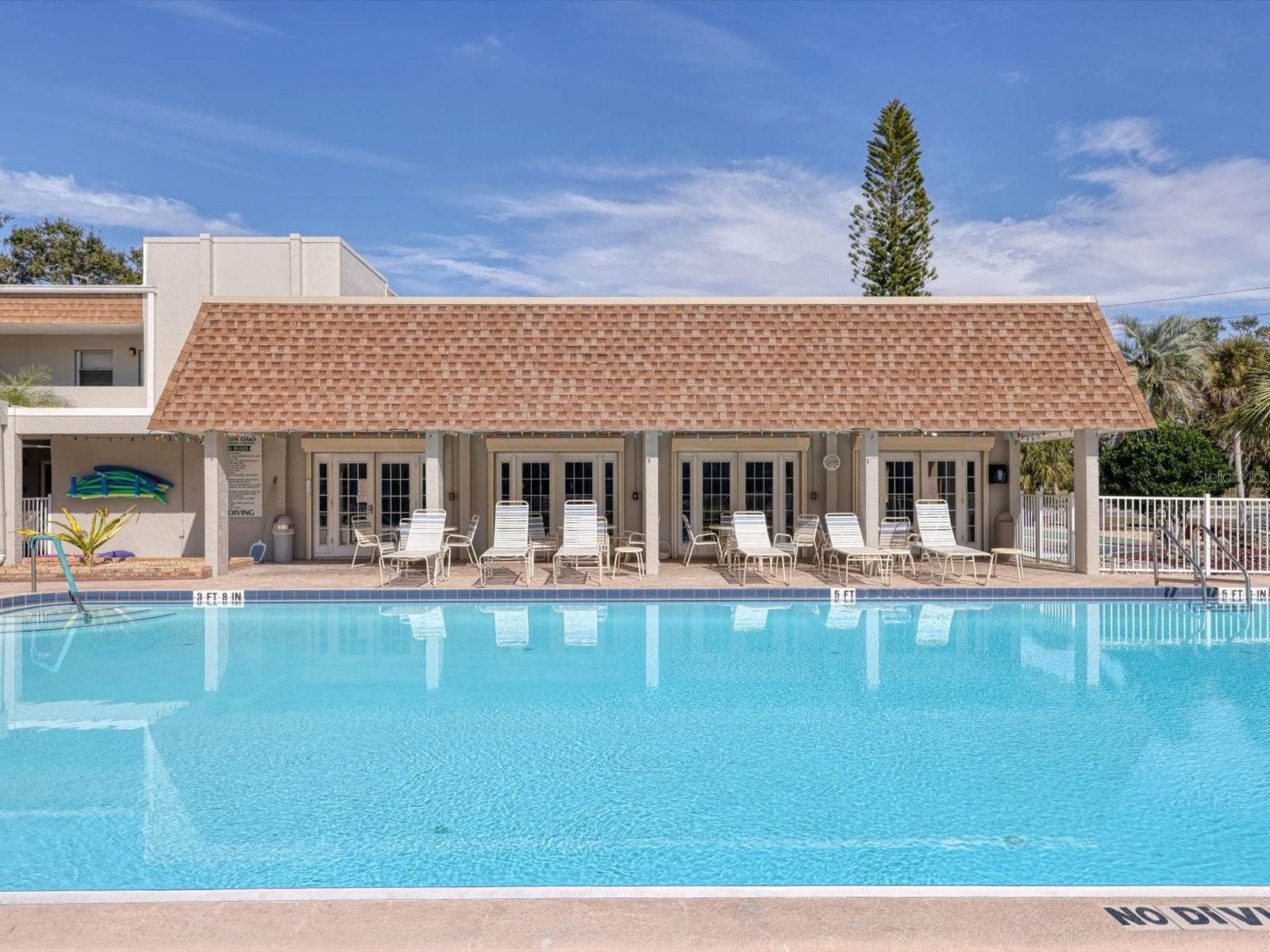 Image 39 of 47 For 1330 Glen Oaks Drive E 174d