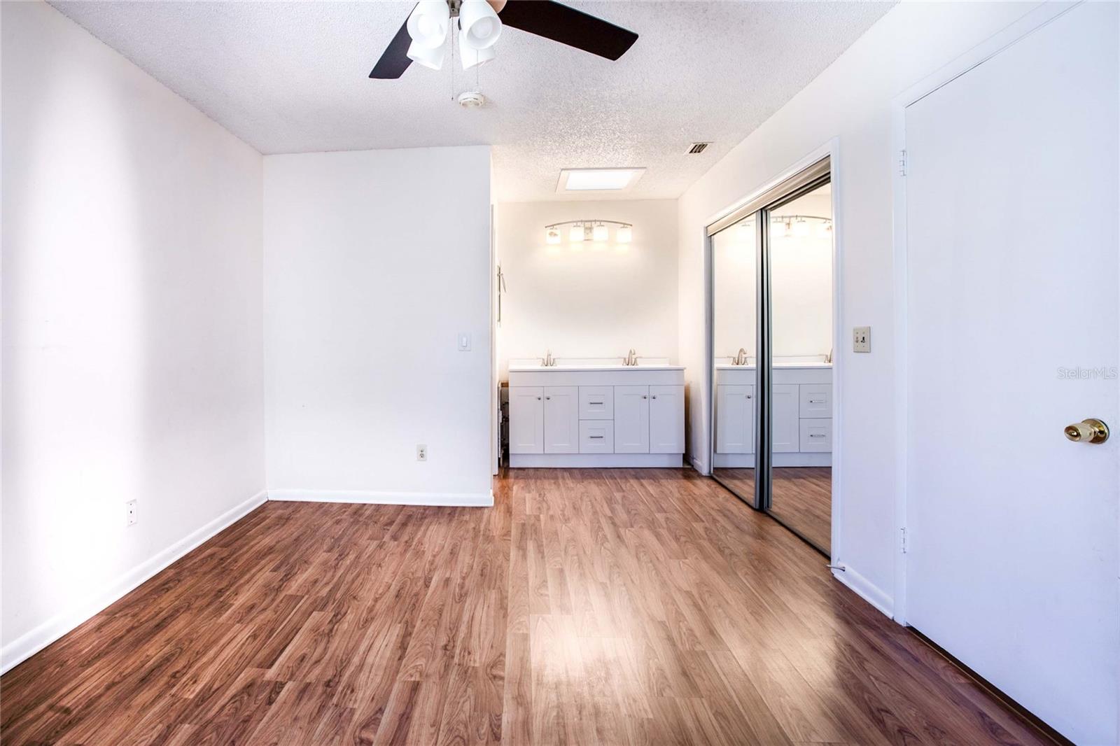 Image 20 of 40 For 7416 Clearview Drive