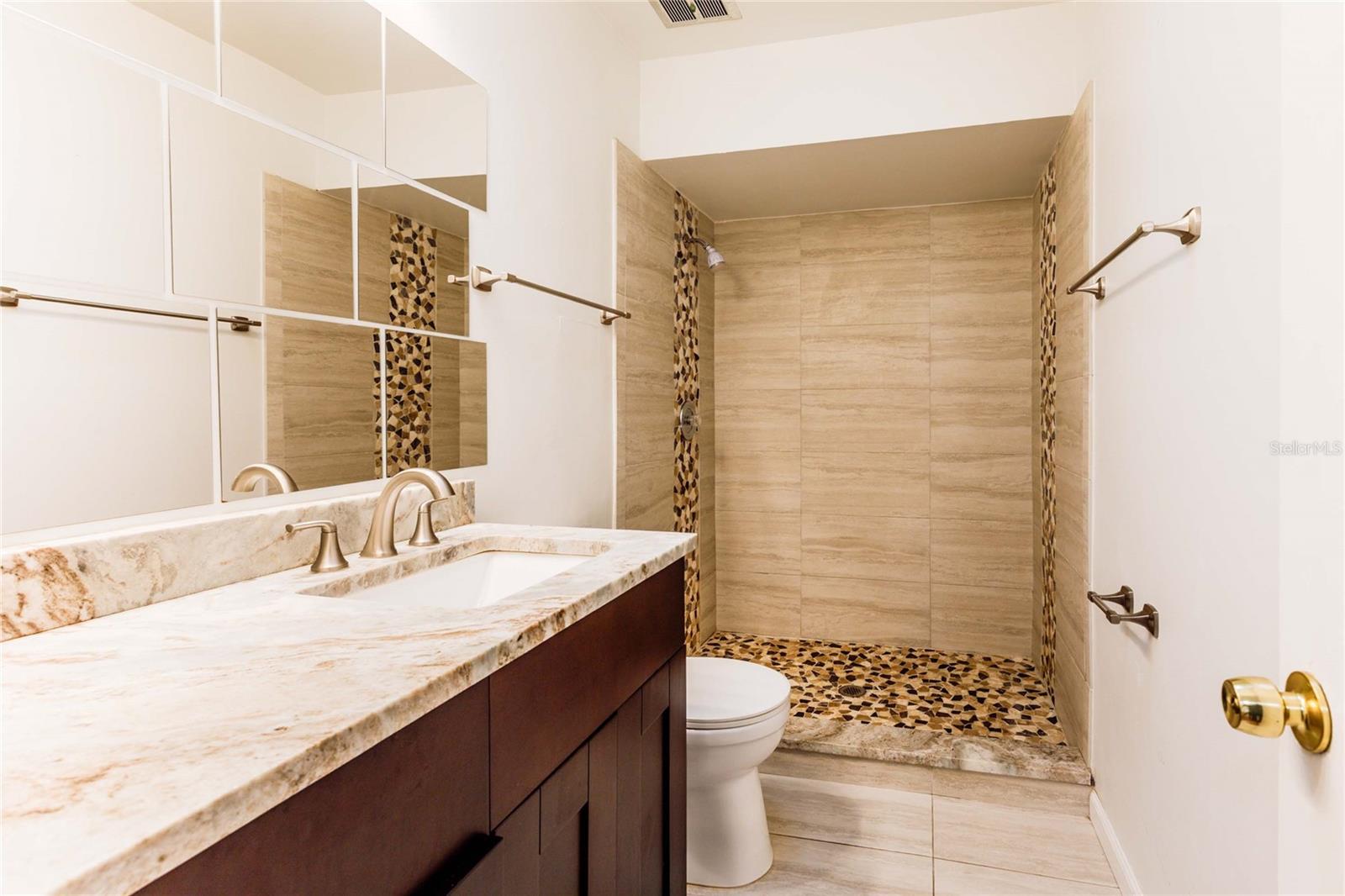 Image 25 of 40 For 7416 Clearview Drive