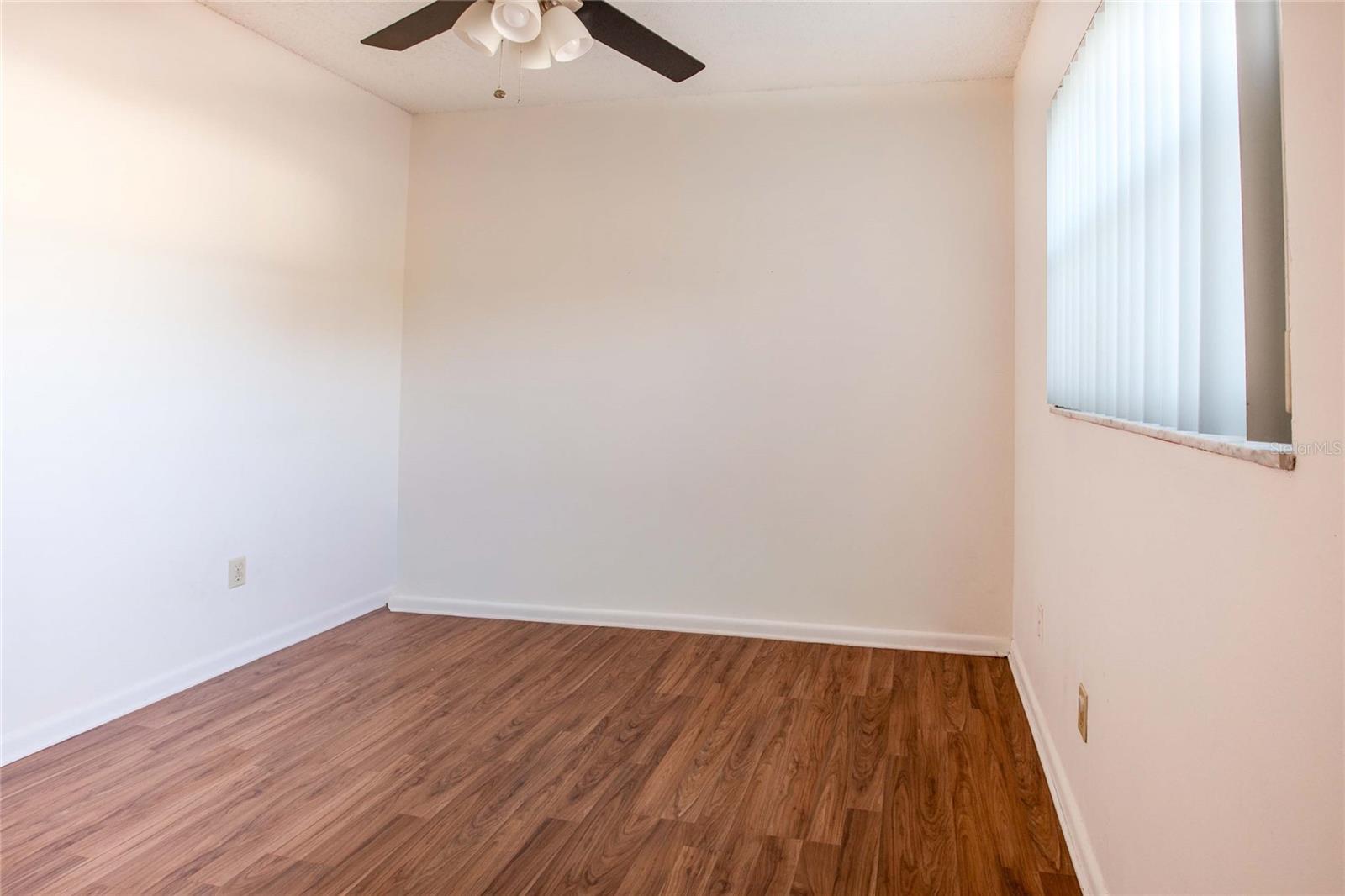 Image 27 of 40 For 7416 Clearview Drive