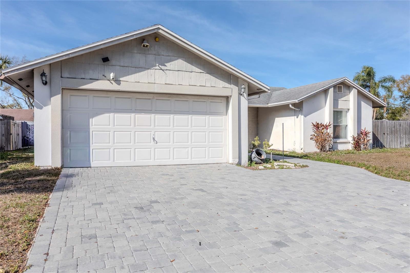 Image 5 of 40 For 7416 Clearview Drive