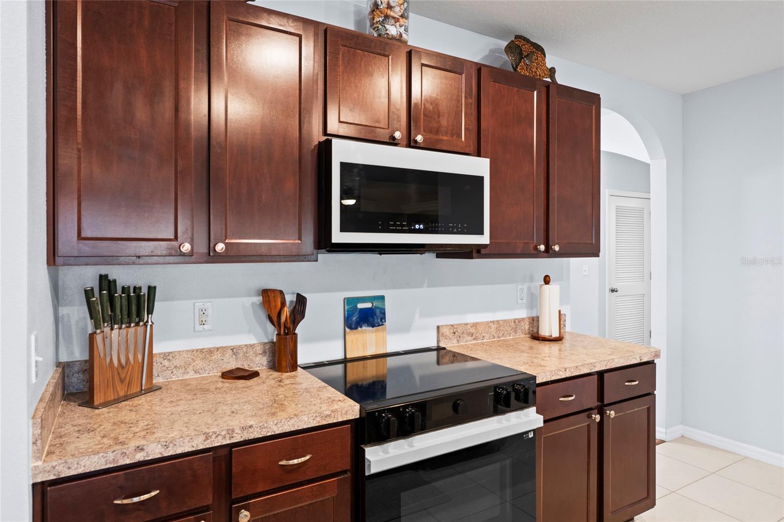 Image 4 of 37 For 15224 Peaceful Bull Place