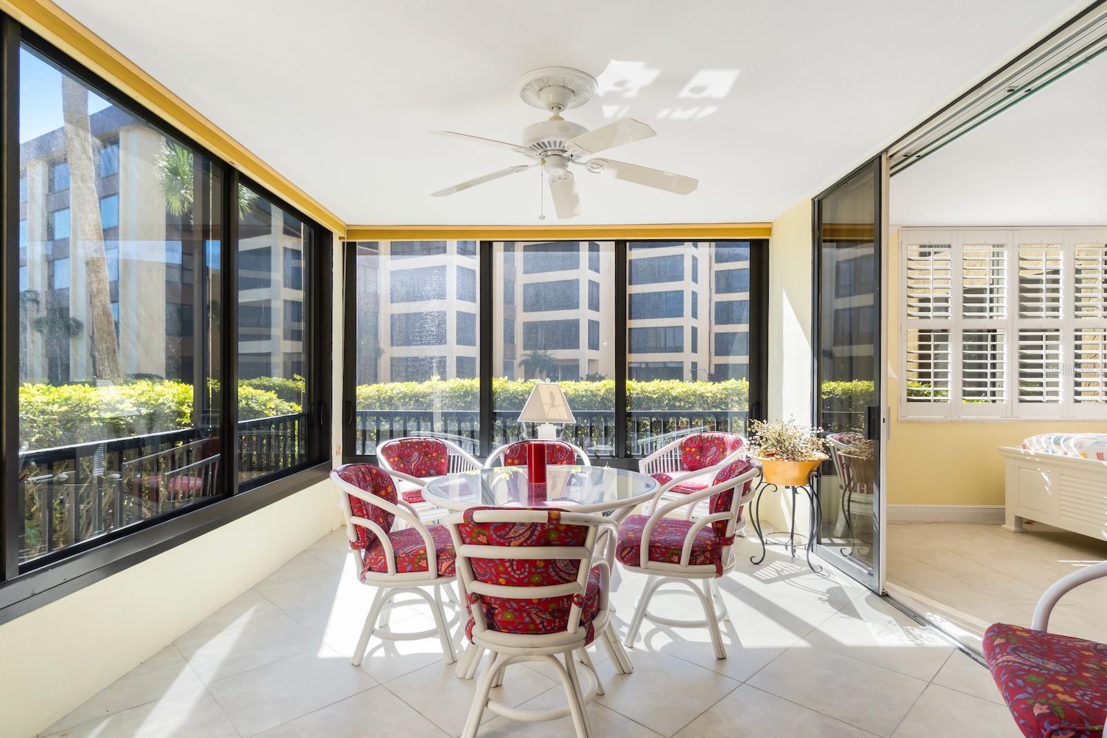 Image 16 of 63 For 8767 Midnight Pass Road 101f