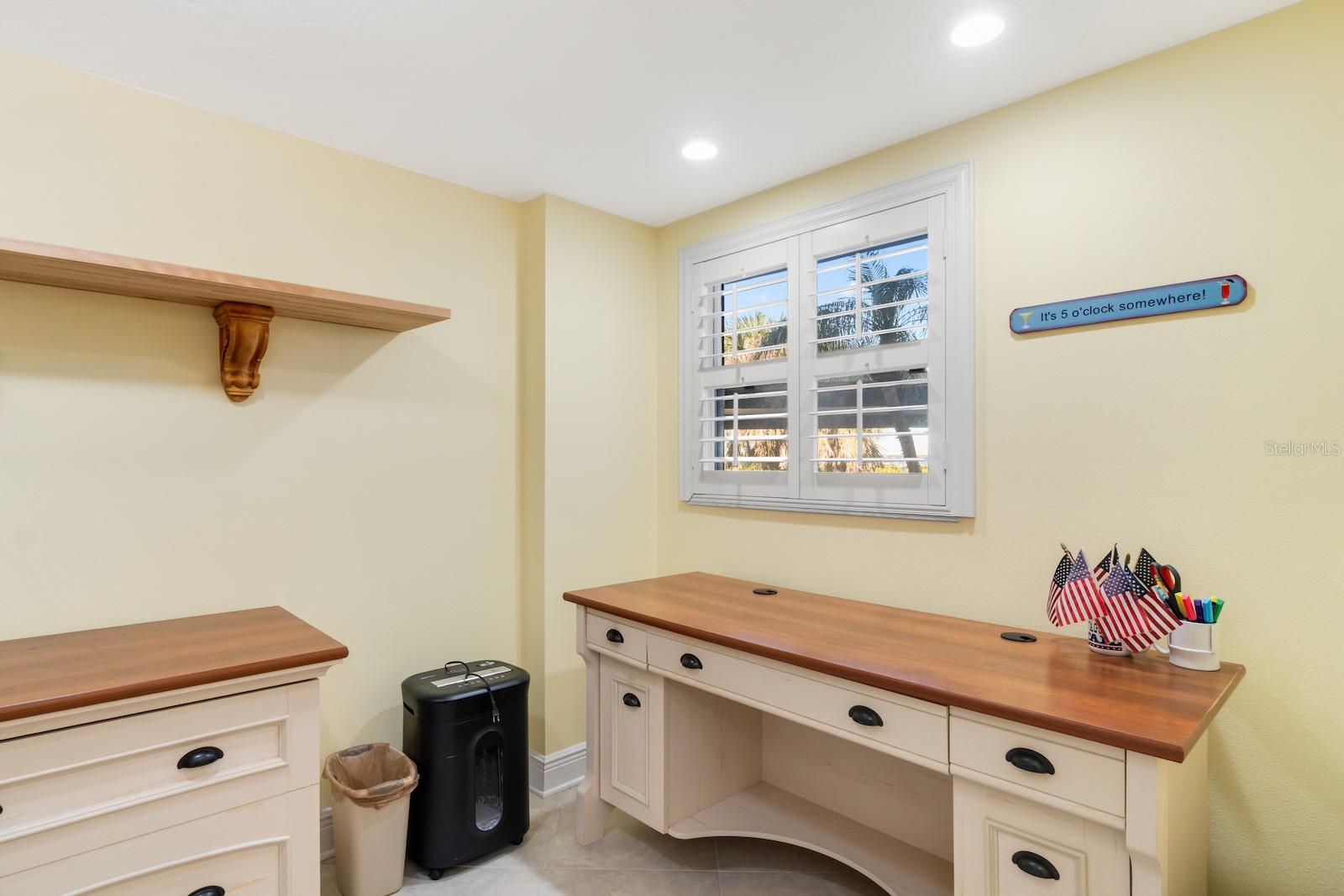 Image 3 of 63 For 8767 Midnight Pass Road 101f