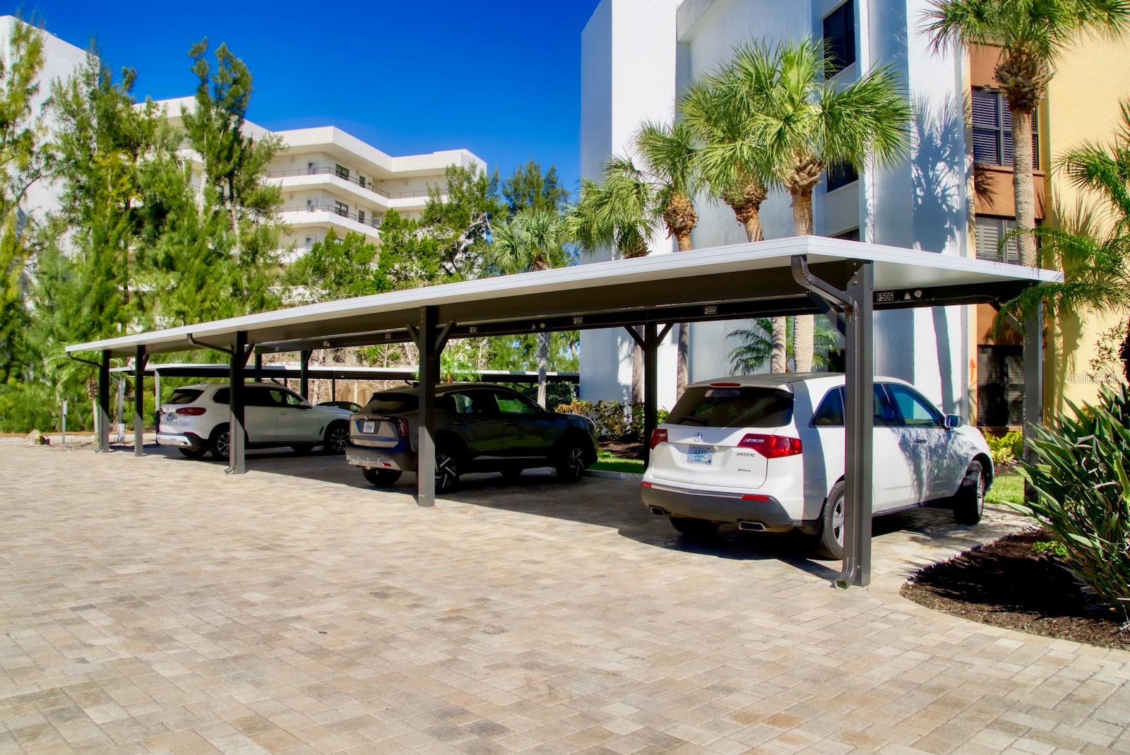 Image 34 of 63 For 8767 Midnight Pass Road 101f