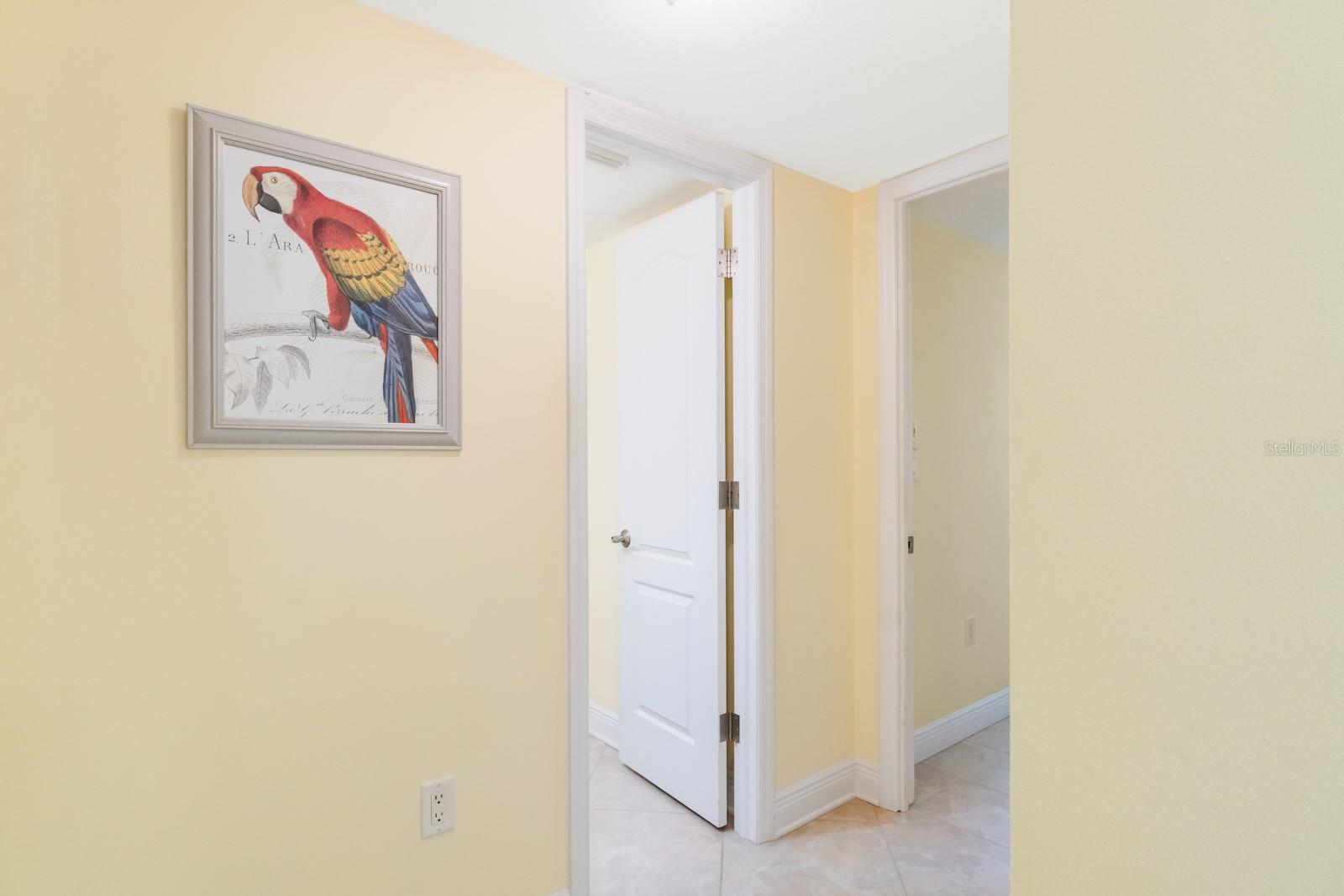 Image 4 of 63 For 8767 Midnight Pass Road 101f