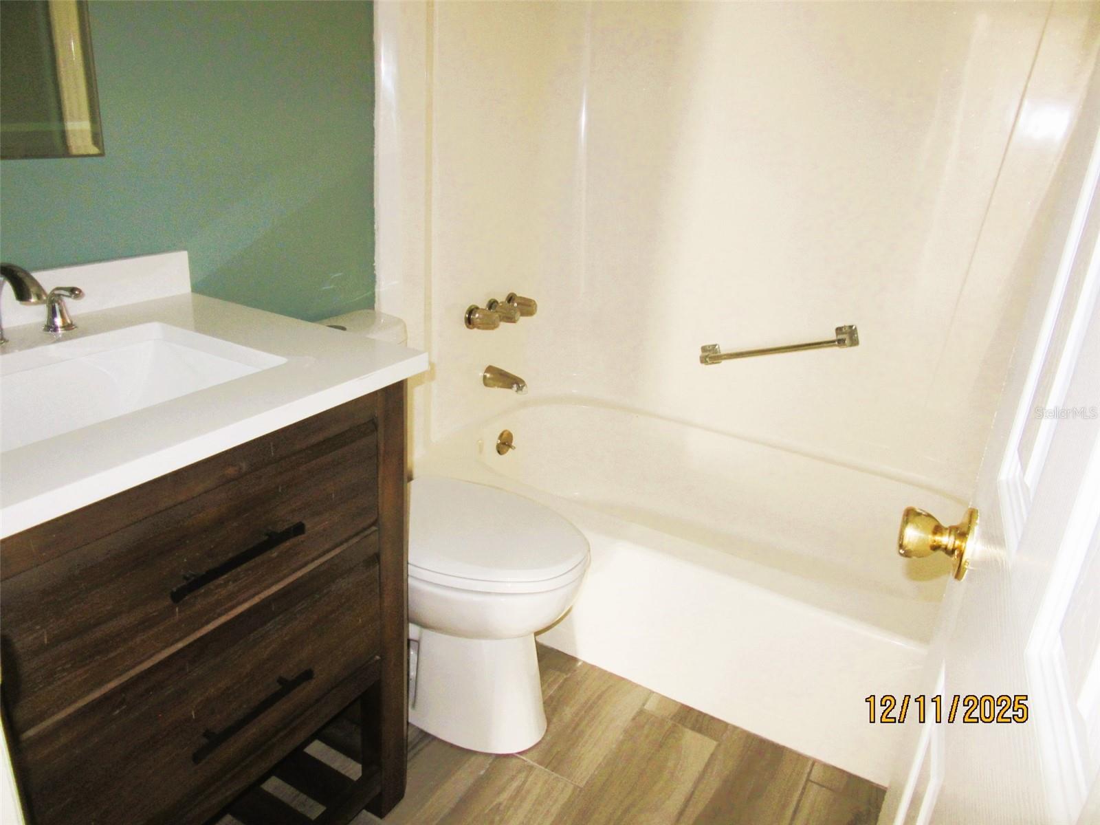 Image 9 of 11 For 4158 Tamiami Trail Q2