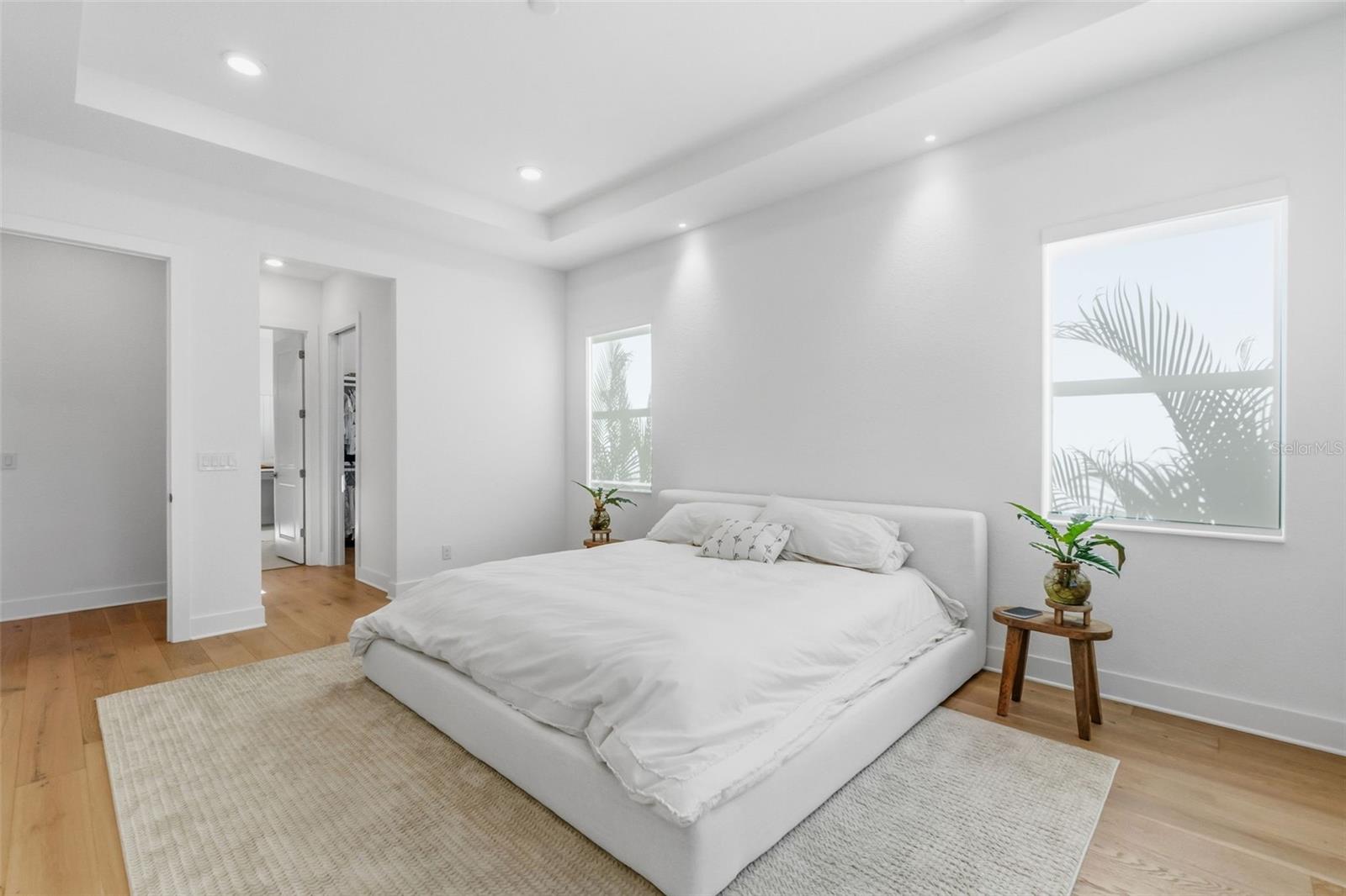 Image 19 of 46 For 7982 Redonda Loop