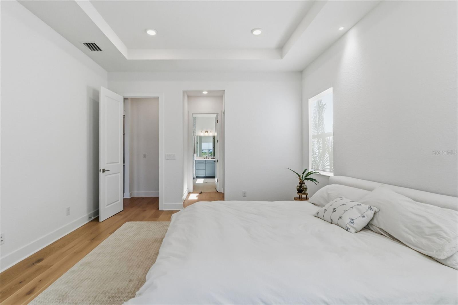 Image 20 of 46 For 7982 Redonda Loop