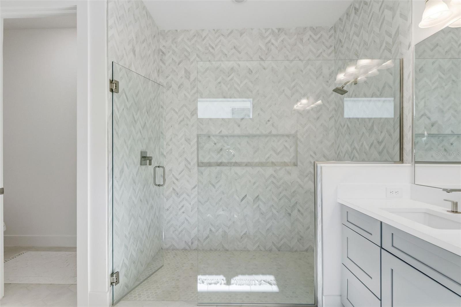 Image 24 of 46 For 7982 Redonda Loop