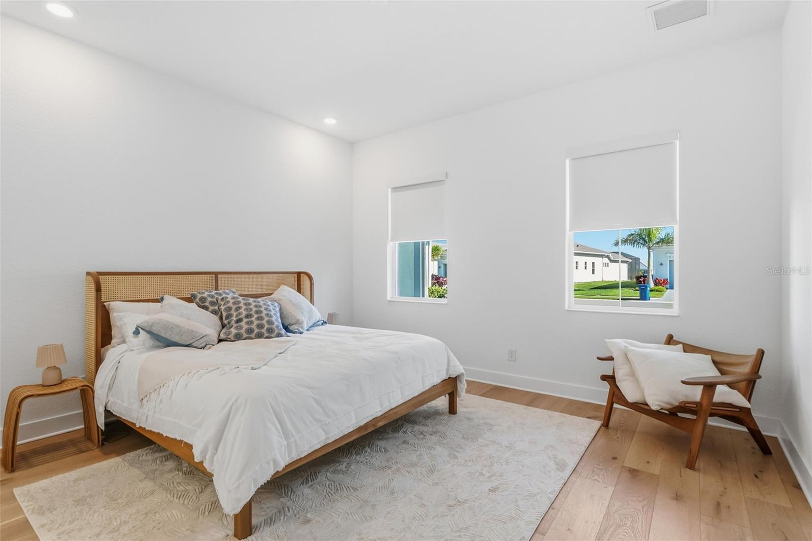 Image 29 of 46 For 7982 Redonda Loop