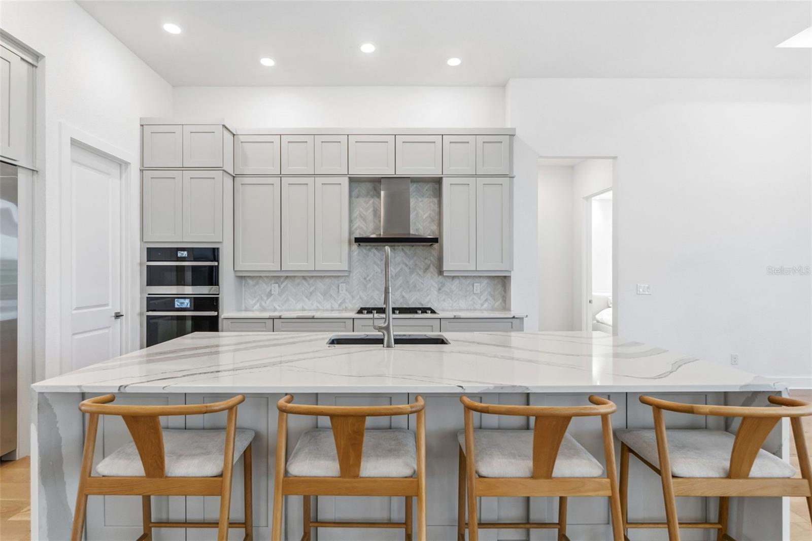 Image 3 of 46 For 7982 Redonda Loop