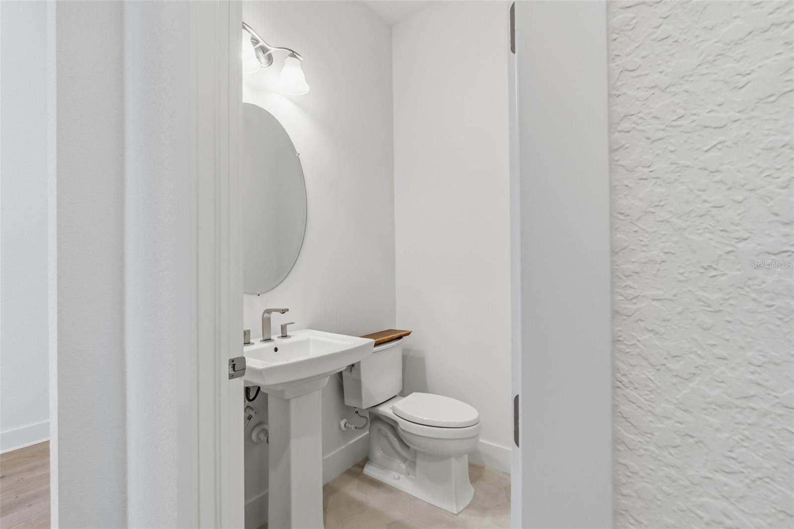 Image 32 of 46 For 7982 Redonda Loop