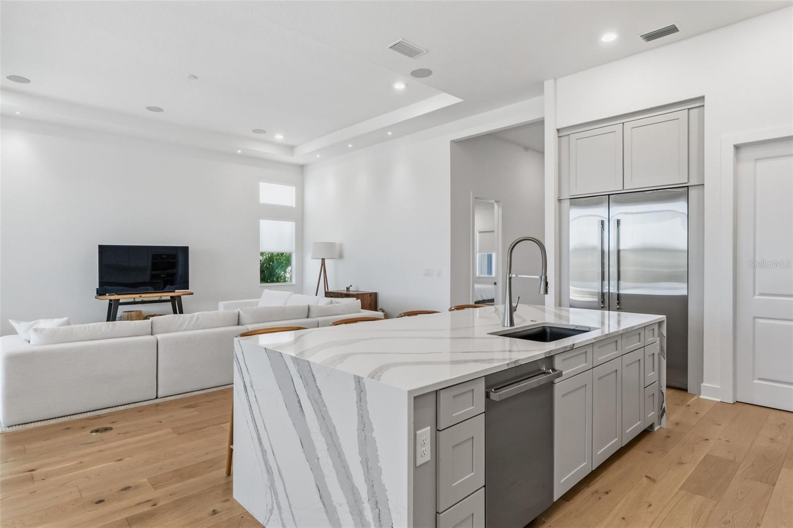 Image 5 of 46 For 7982 Redonda Loop