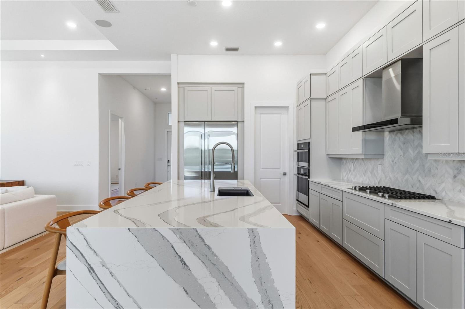 Image 6 of 46 For 7982 Redonda Loop