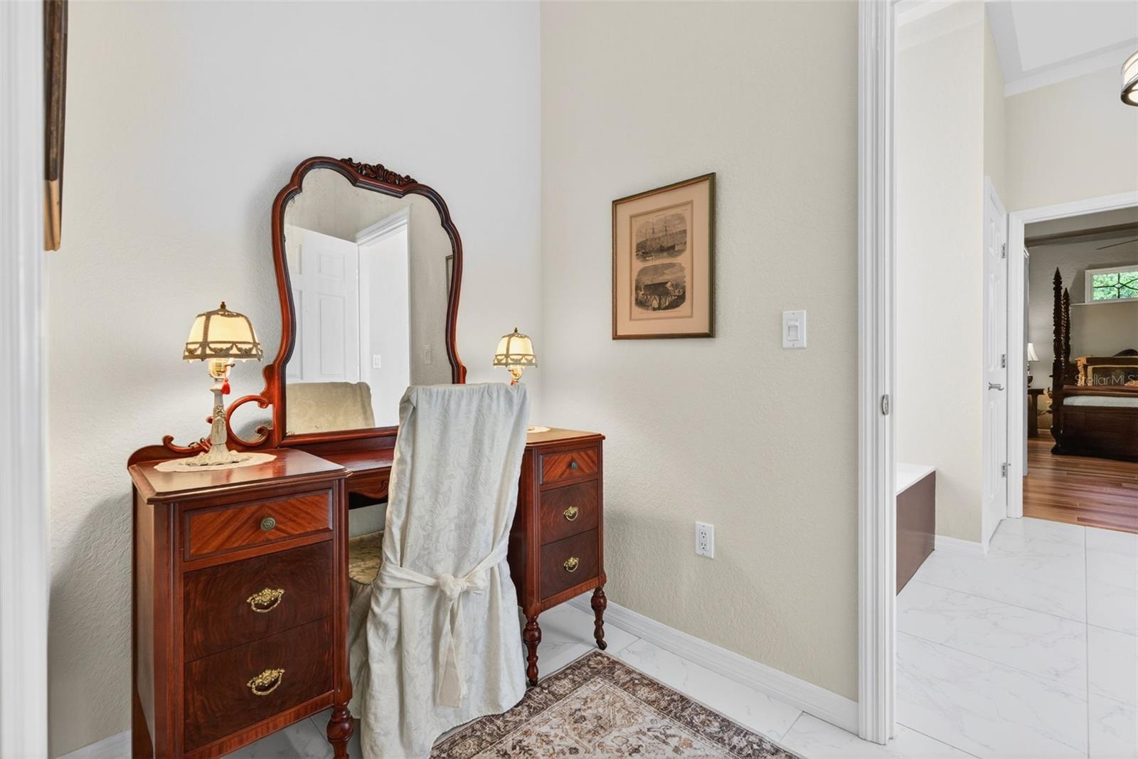 Image 31 of 60 For 8023 Desoto Woods Drive