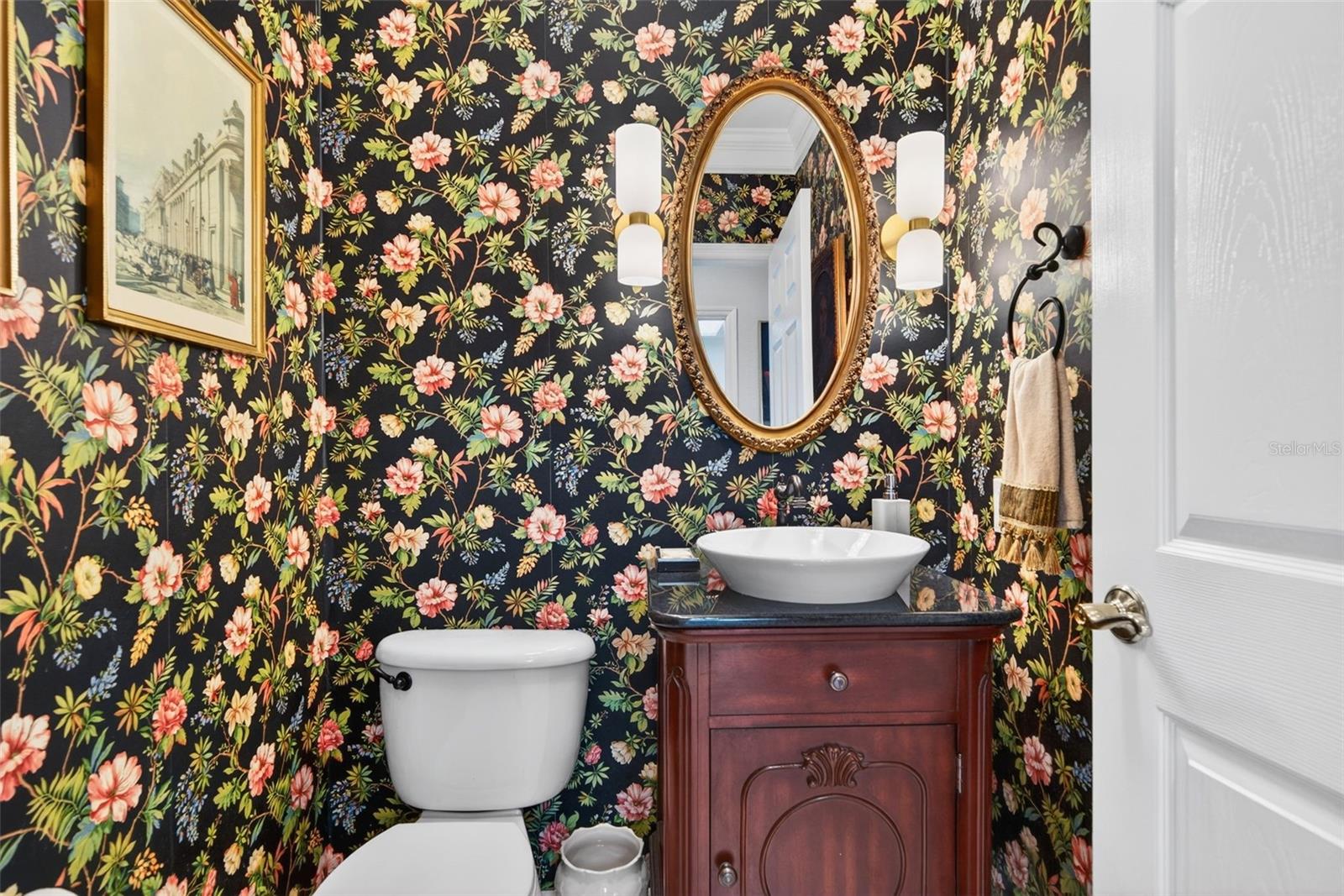 Image 33 of 60 For 8023 Desoto Woods Drive