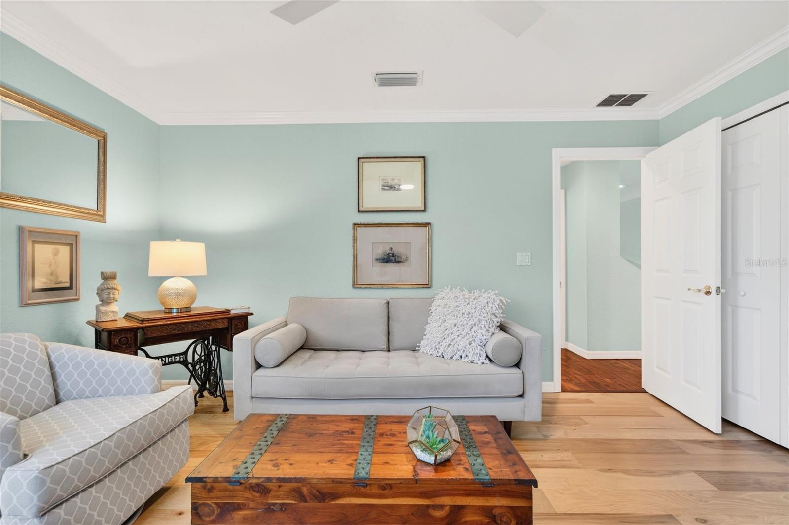 Image 39 of 60 For 8023 Desoto Woods Drive