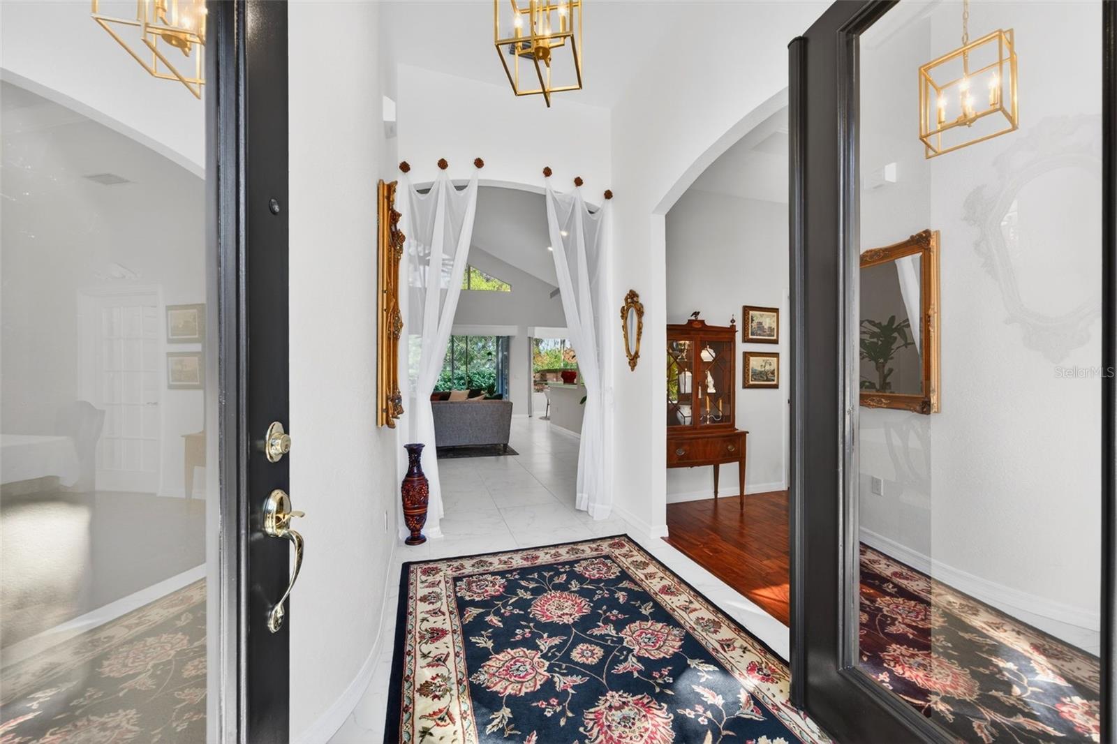 Image 9 of 60 For 8023 Desoto Woods Drive