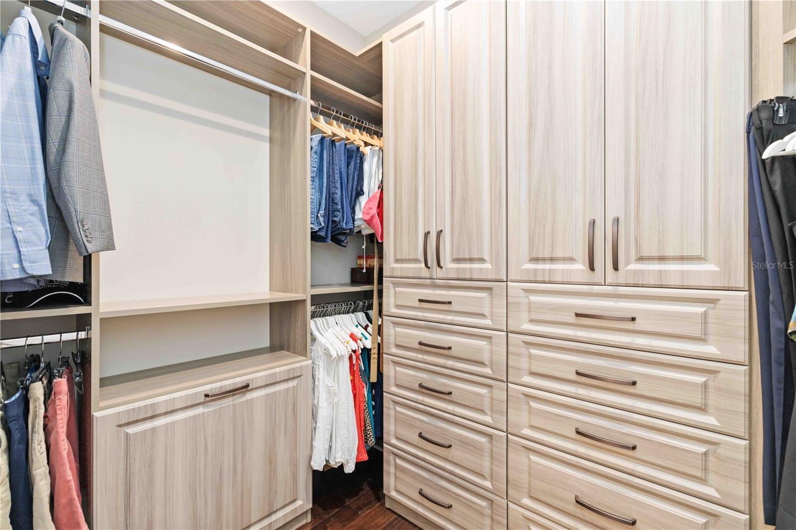 Image 22 of 55 For 4828 Antrim Drive