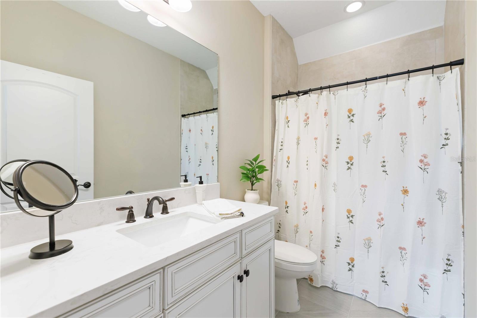 Image 27 of 55 For 4828 Antrim Drive