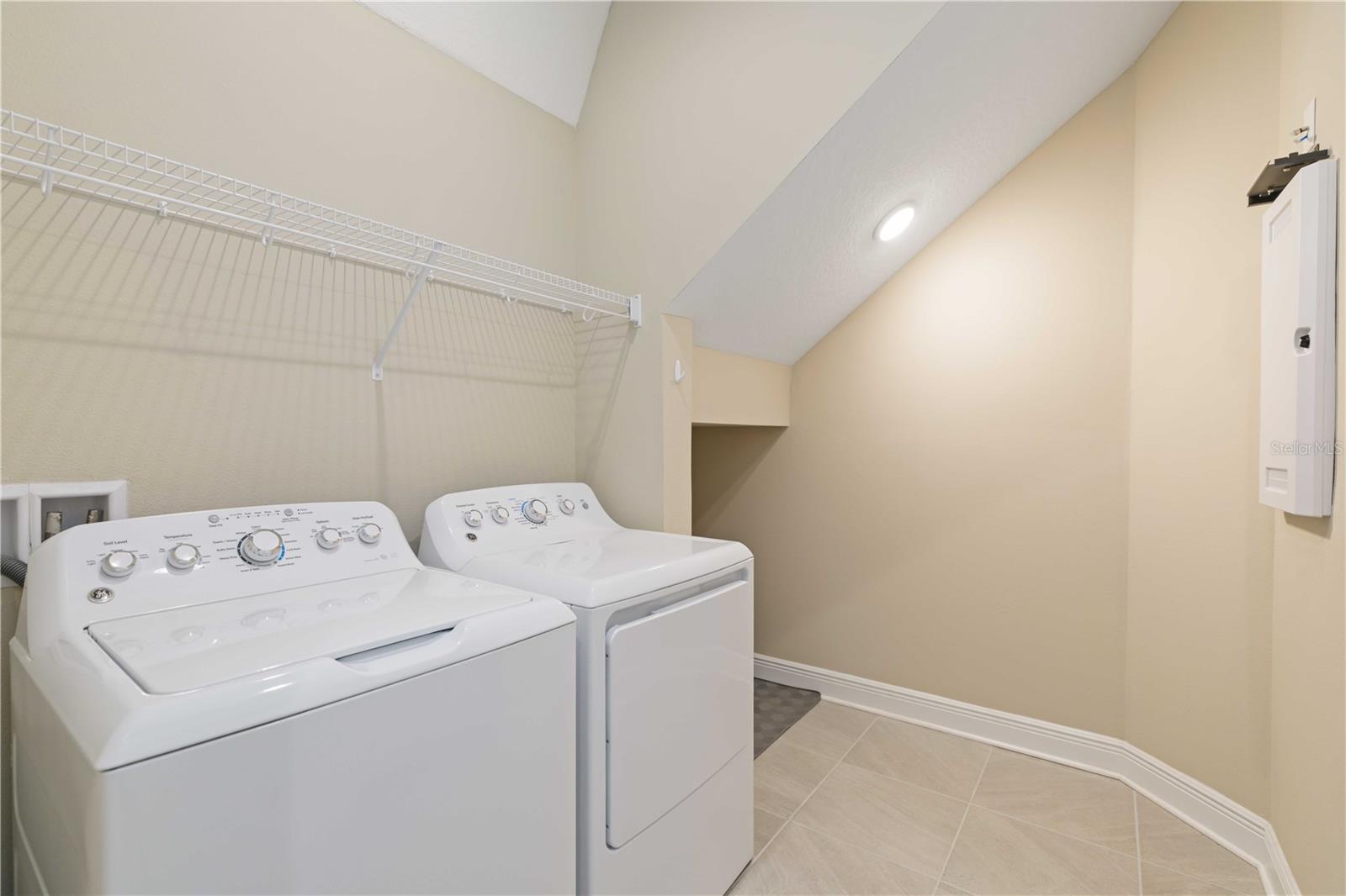 Image 28 of 55 For 4828 Antrim Drive