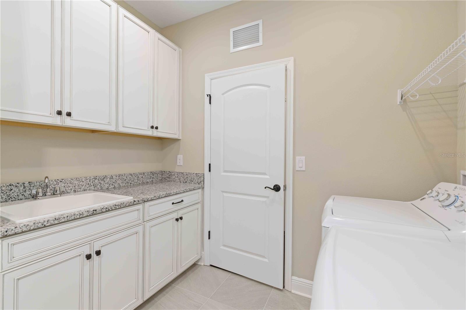 Image 29 of 55 For 4828 Antrim Drive