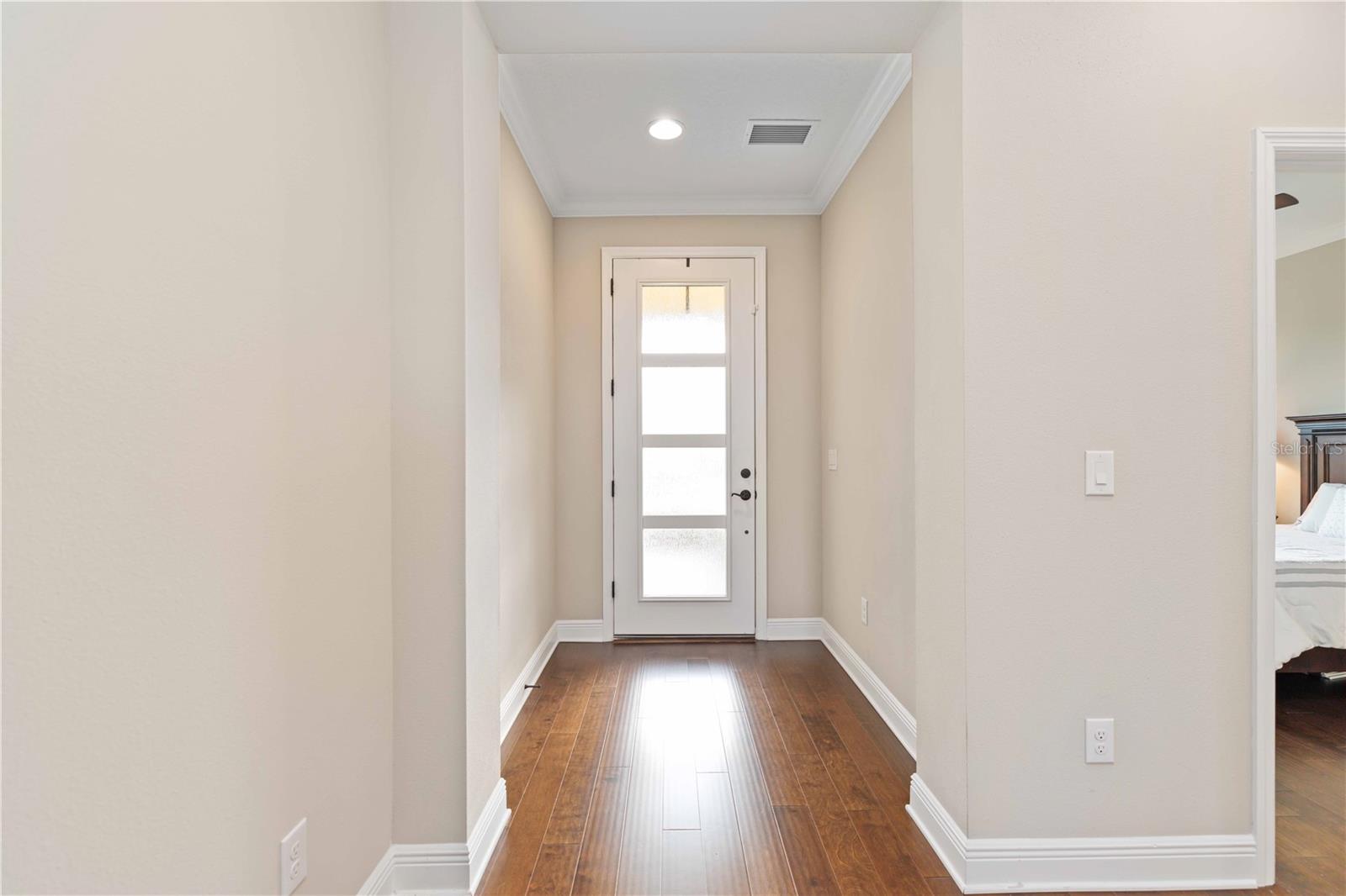 Image 4 of 55 For 4828 Antrim Drive