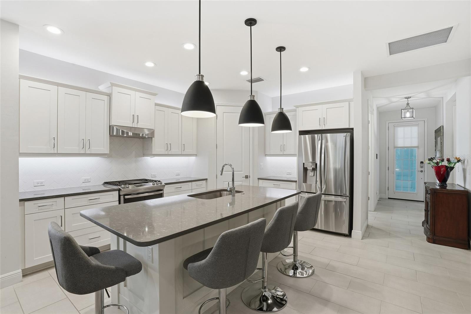 Image 15 of 39 For 11655 Solano Drive