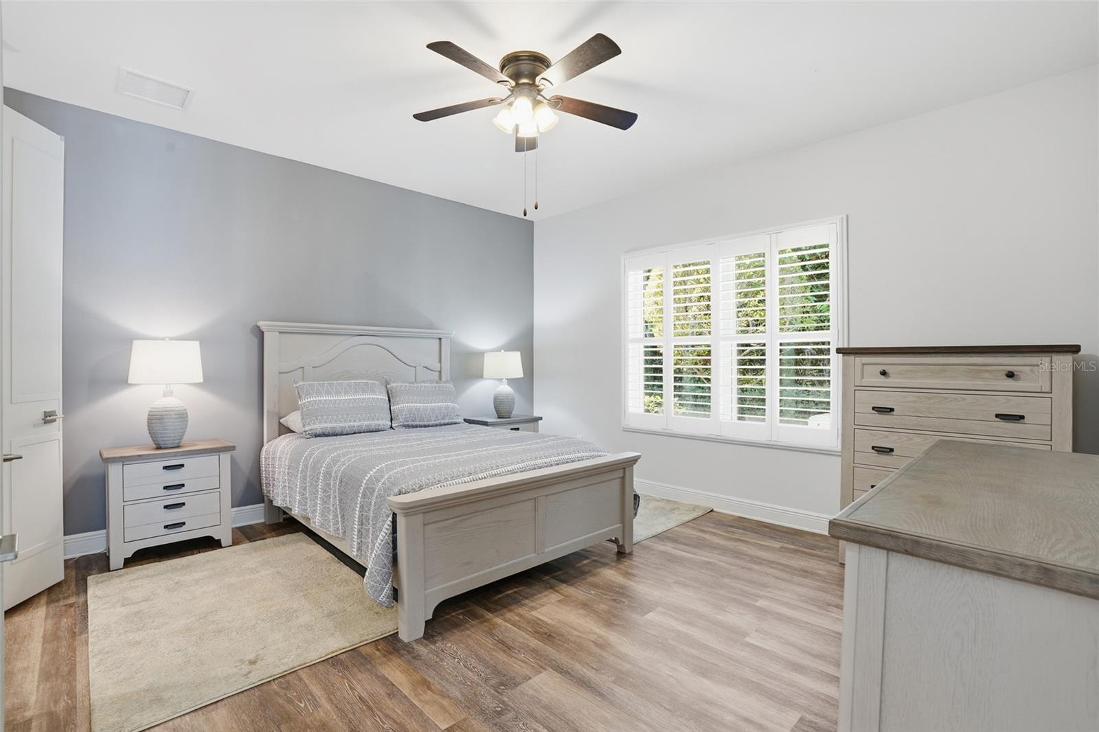 Image 19 of 39 For 11655 Solano Drive