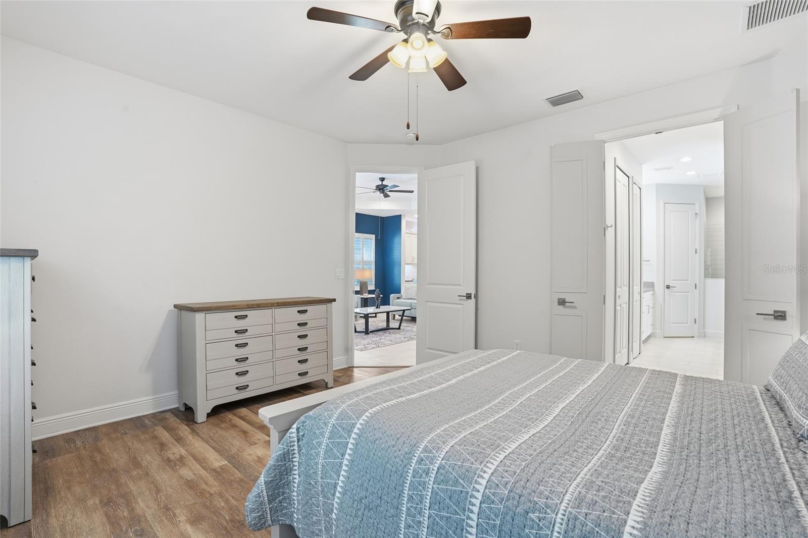 Image 21 of 39 For 11655 Solano Drive